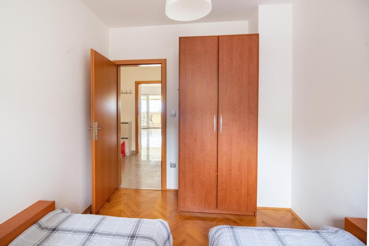 Seaview Apartment Lea Icici Exterior photo
