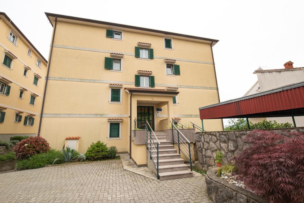 Seaview Apartment Lea Icici Exterior photo