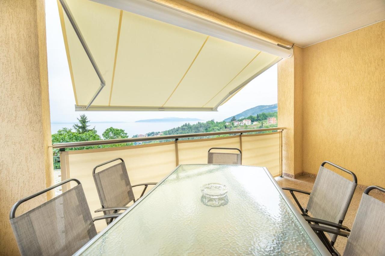 Seaview Apartment Lea Icici Exterior photo